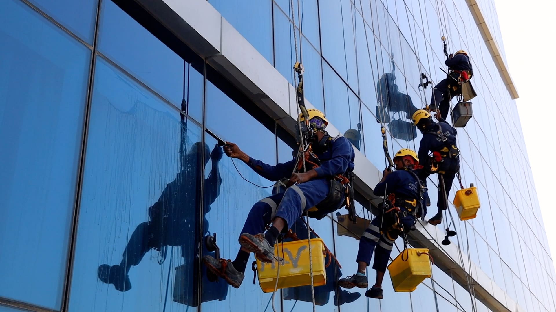 Reliable building cleaning services for businesses in Palmyra and Lebanon, Pennsylvania
